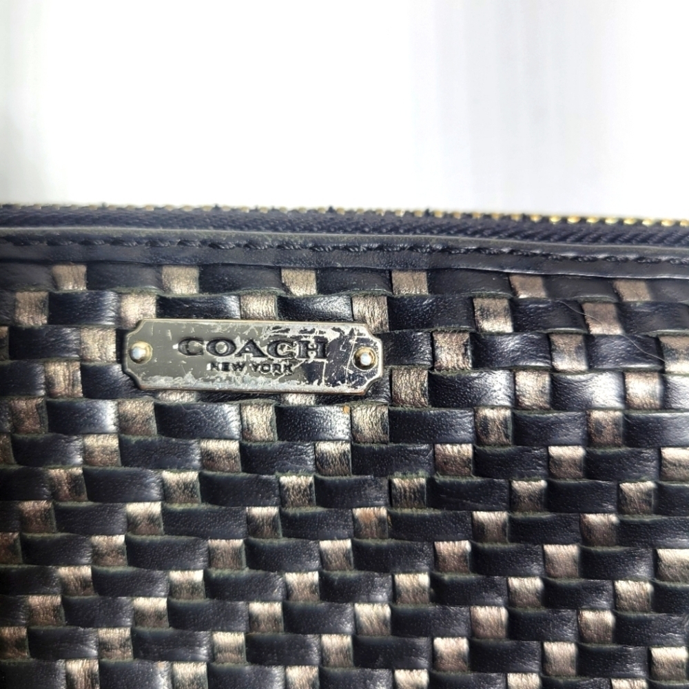 ❤️ 3 for $35 Coach leather woven long zip around large wallet black gray silver - Picture 4 of 11